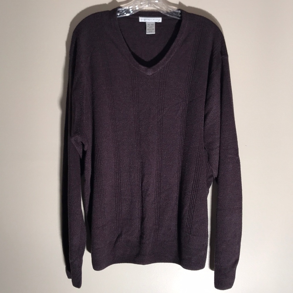 Geoffrey Beene men’s lightweight sweater